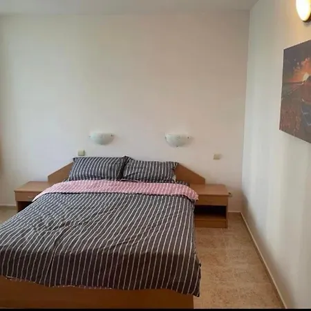 アパート 1 Bed Apt, Close To *