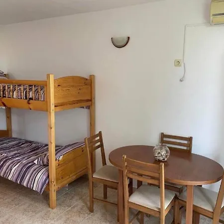 Apartman 1 Bed Apt, Close To *