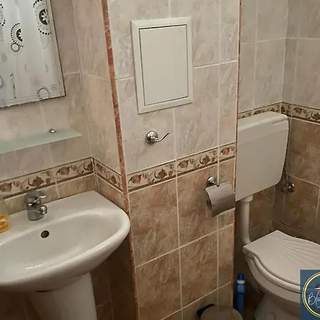 1 Bed Apt, Close To דירה *