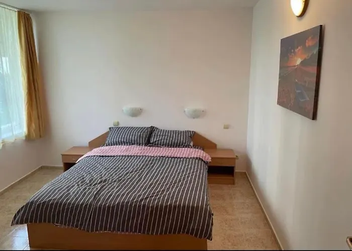 Апартамент 1 Bed Apt, Close To *