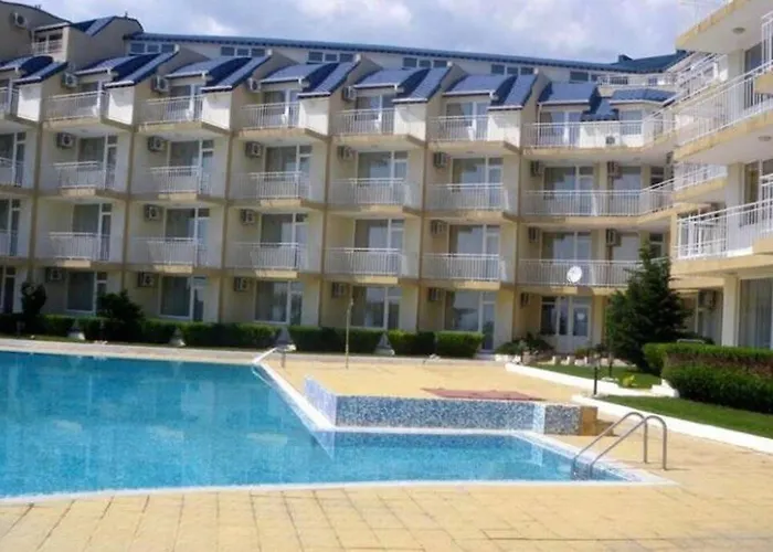 1 Bed Apt, Close To شقة