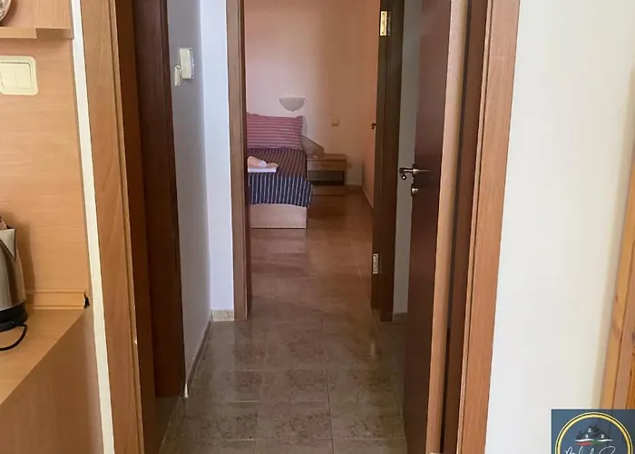 1 Bed Apt, Close To شقة